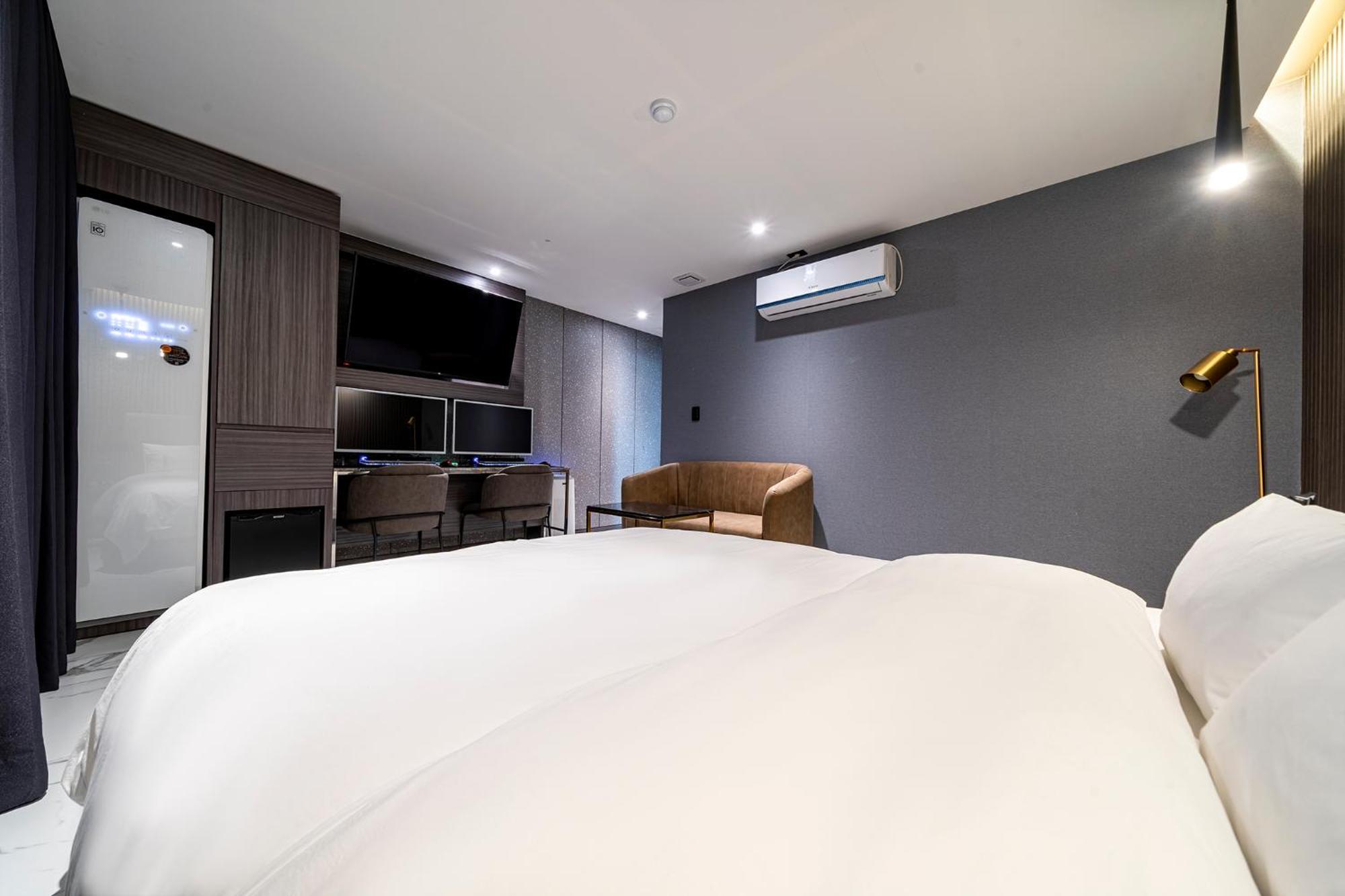 Urban Brown Hotel Chungju City Hall Eksteriør bilde