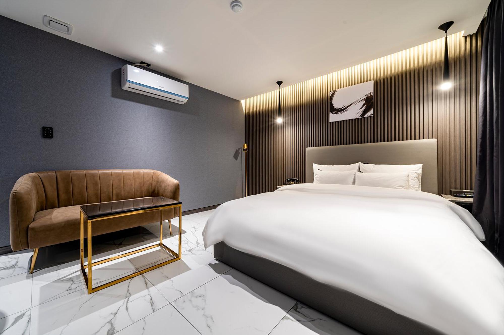 Urban Brown Hotel Chungju City Hall Eksteriør bilde