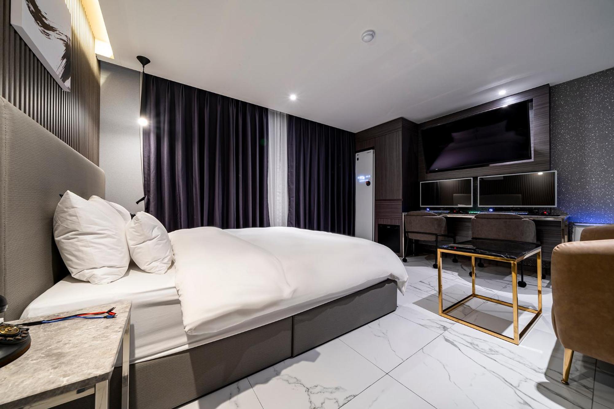 Urban Brown Hotel Chungju City Hall Eksteriør bilde