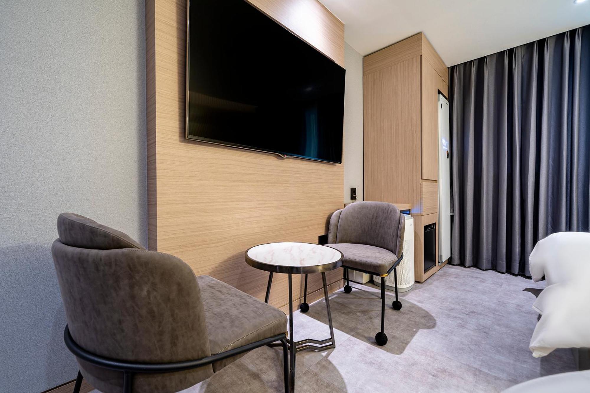 Urban Brown Hotel Chungju City Hall Eksteriør bilde