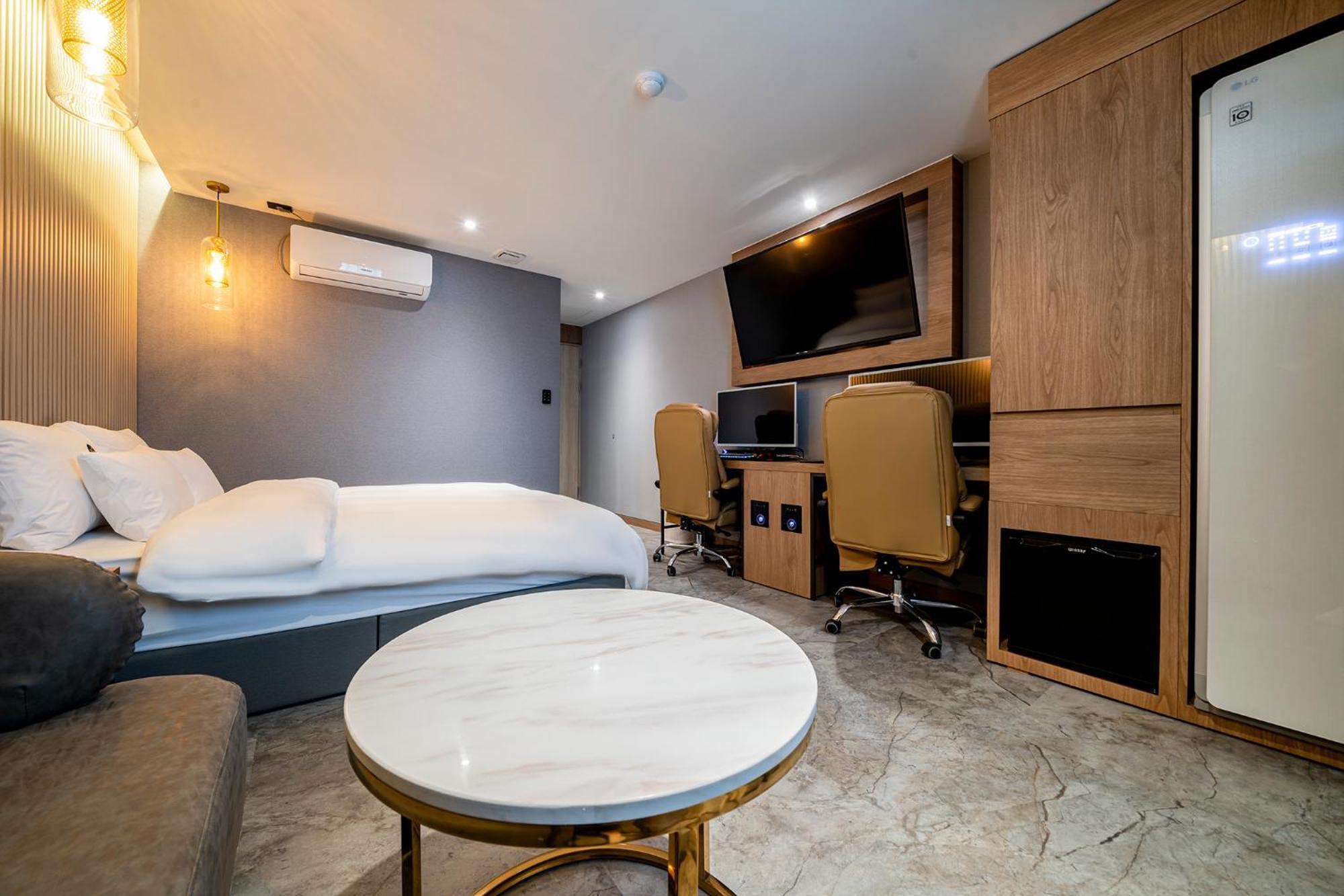 Urban Brown Hotel Chungju City Hall Eksteriør bilde