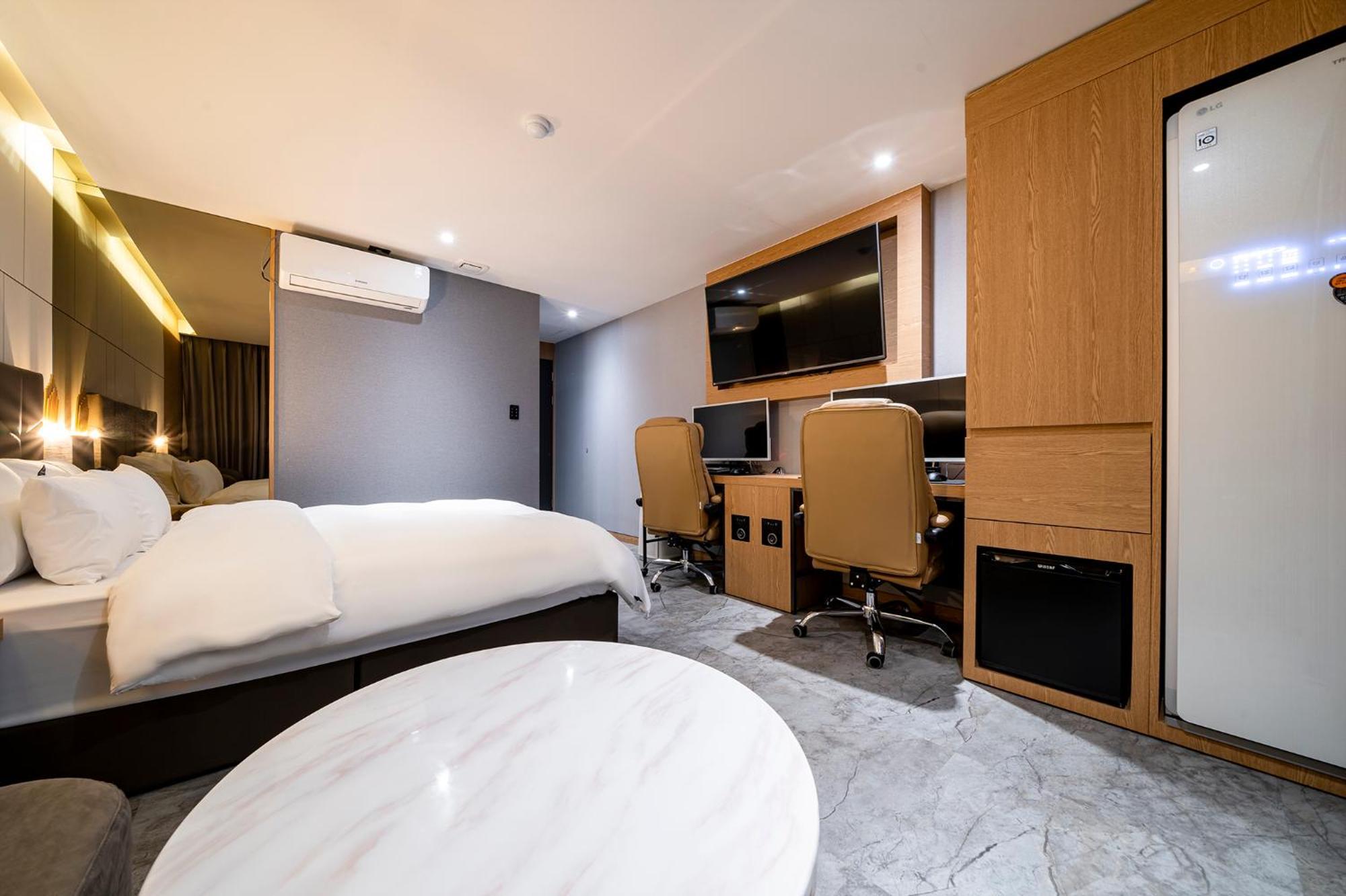 Urban Brown Hotel Chungju City Hall Eksteriør bilde